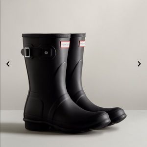 Hunter Women's Original Short Rain Boots in Matte Black